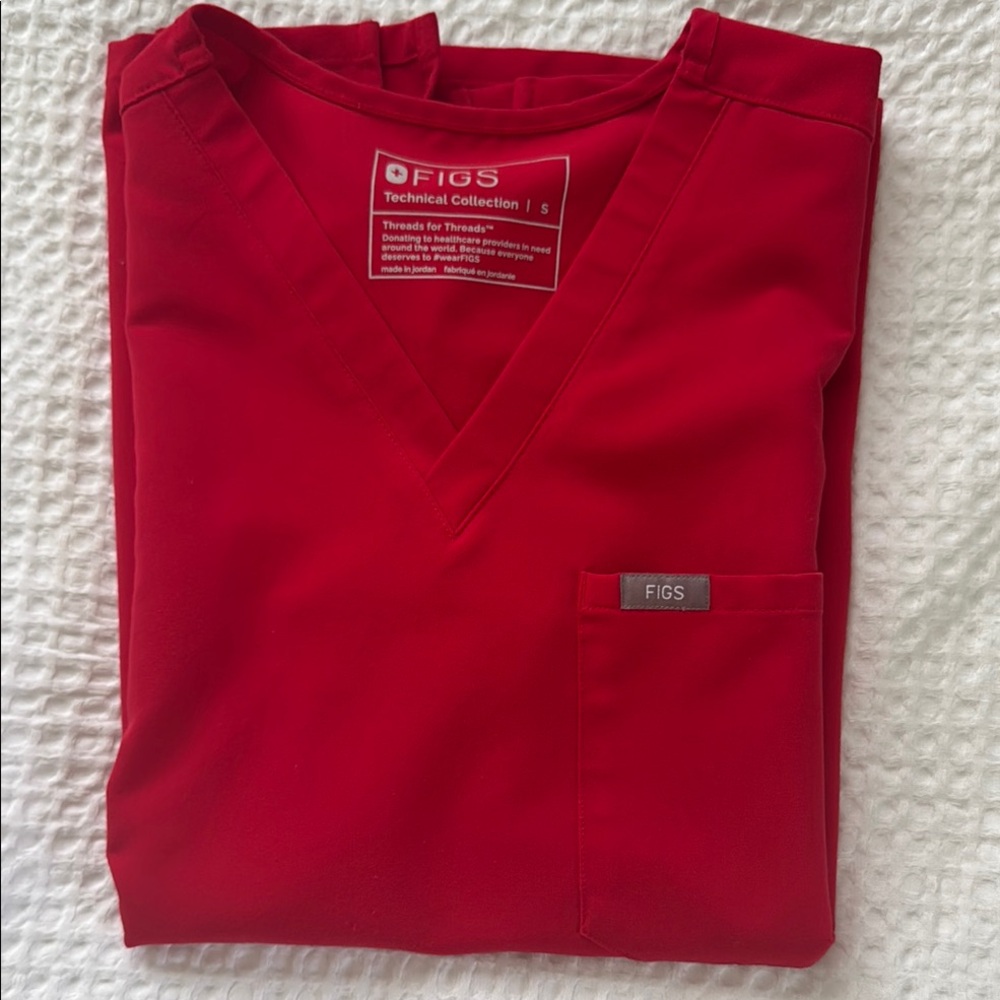 Figs Red one pocket scrub top size S